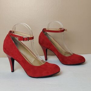 American Rag Cie AR Foxy Womens Sz 9 (M) Red Faux Suede 3.75" Heels Pumps Ankle